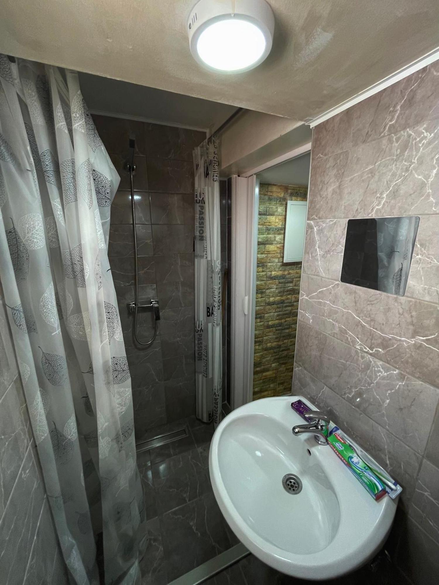 Rooms P&L Плав Екстер'єр фото